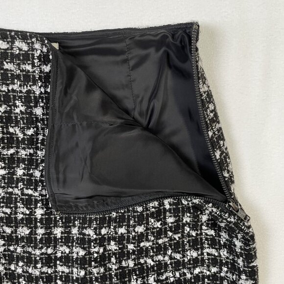 Halogen Tweed Pencil Skirt Classic Black White Knee Length Lined Size 8 - Picture 5 of 13
